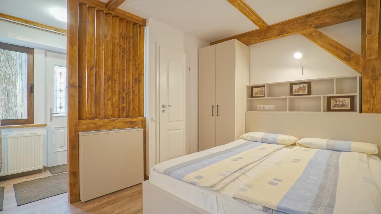 Oldtown Refuge Apartment Brasov Exterior photo