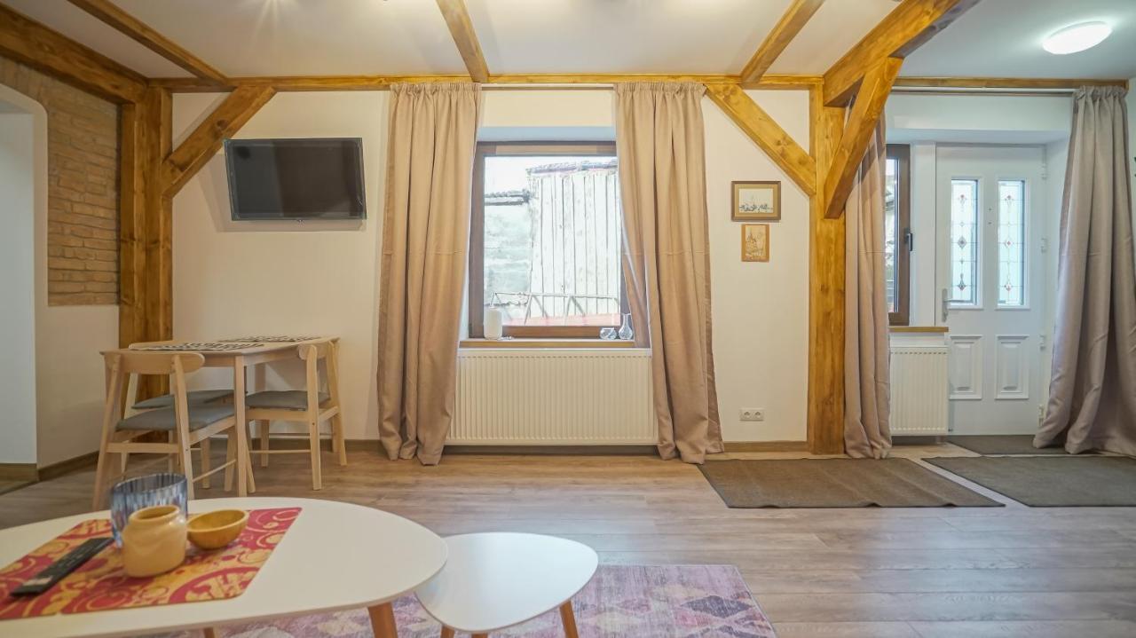 Oldtown Refuge Apartment Brasov Exterior photo