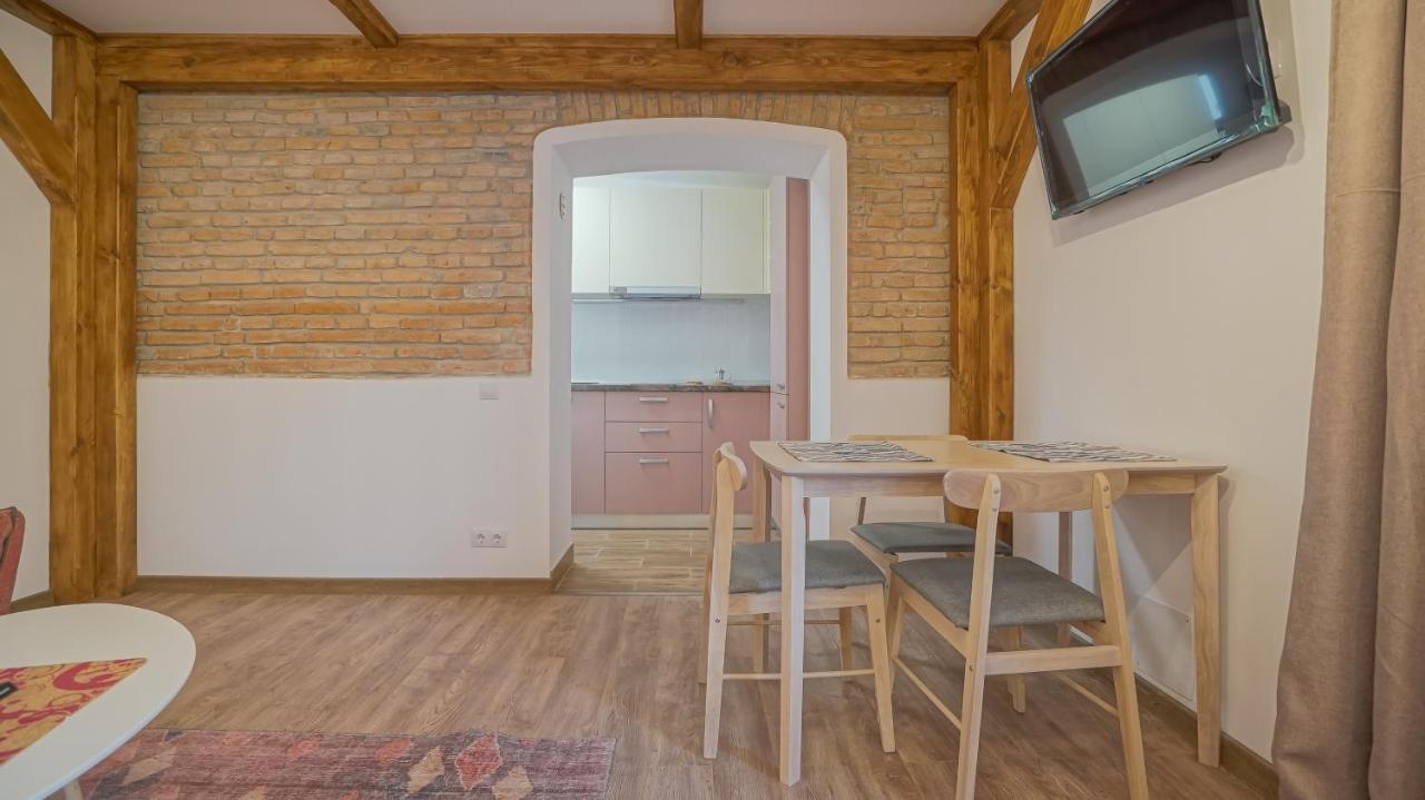 Oldtown Refuge Apartment Brasov Exterior photo